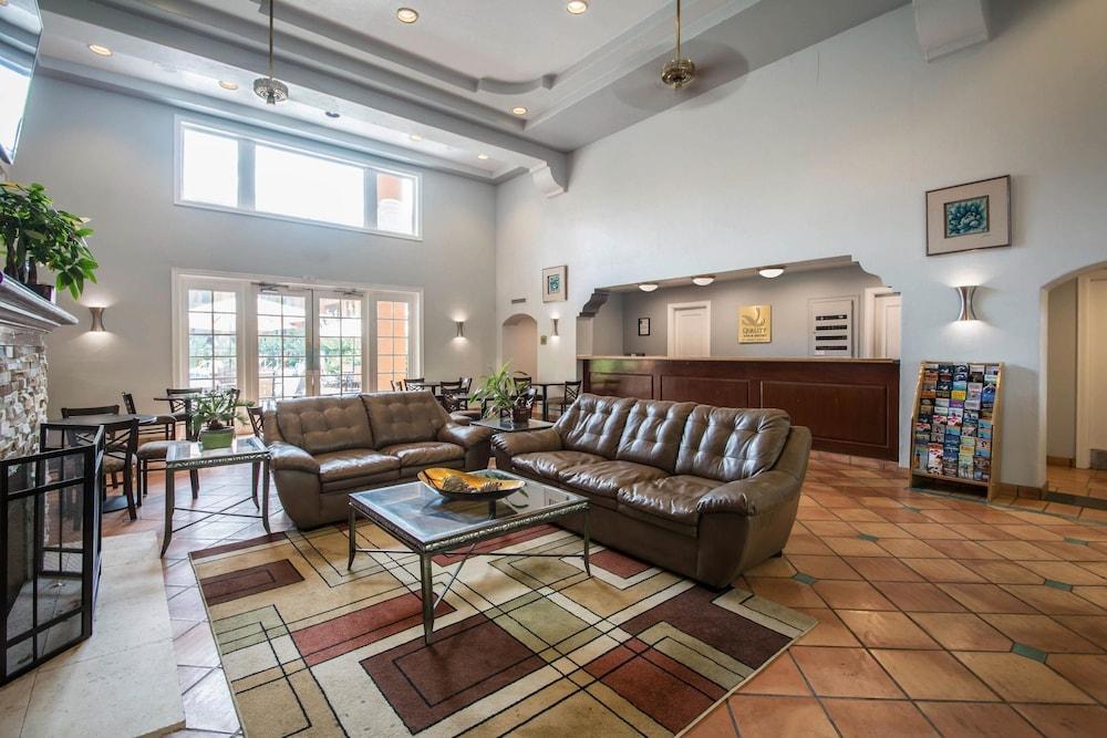 Quality Inn & Suites Jacksonville-Baymeadows Buitenkant foto