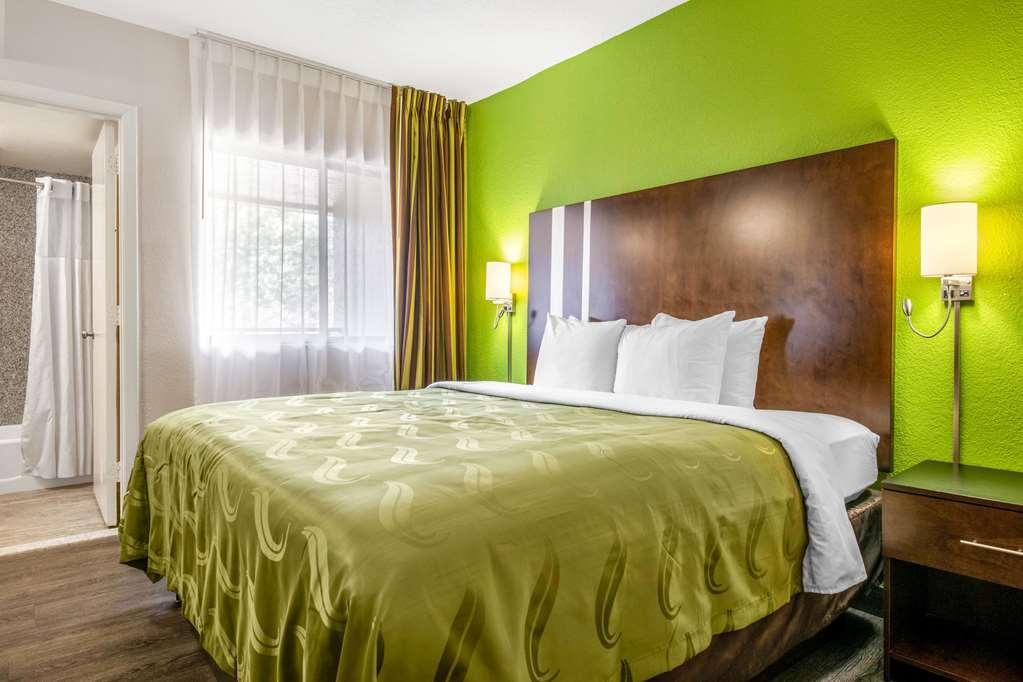 Quality Inn & Suites Jacksonville-Baymeadows Buitenkant foto