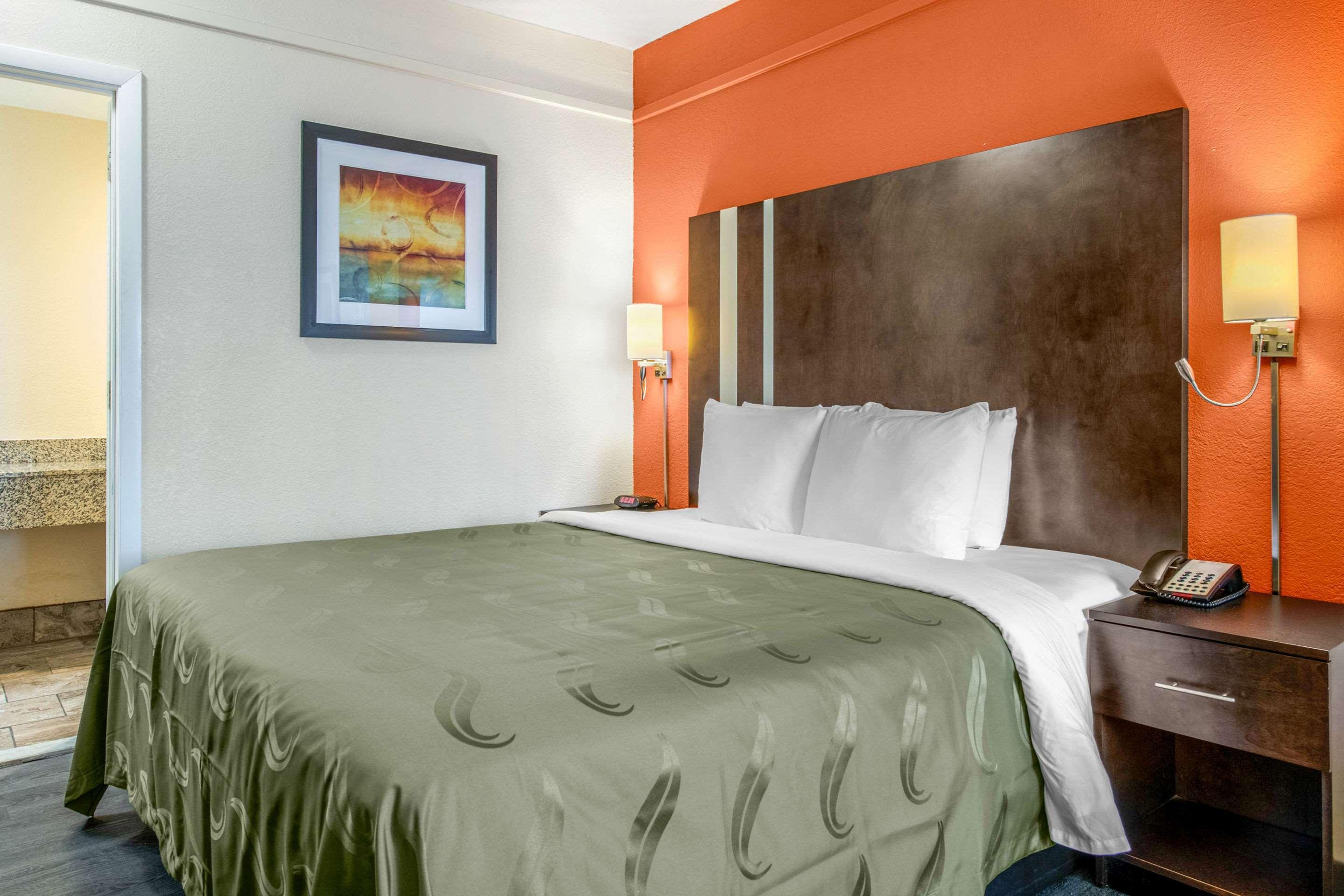 Quality Inn & Suites Jacksonville-Baymeadows Buitenkant foto