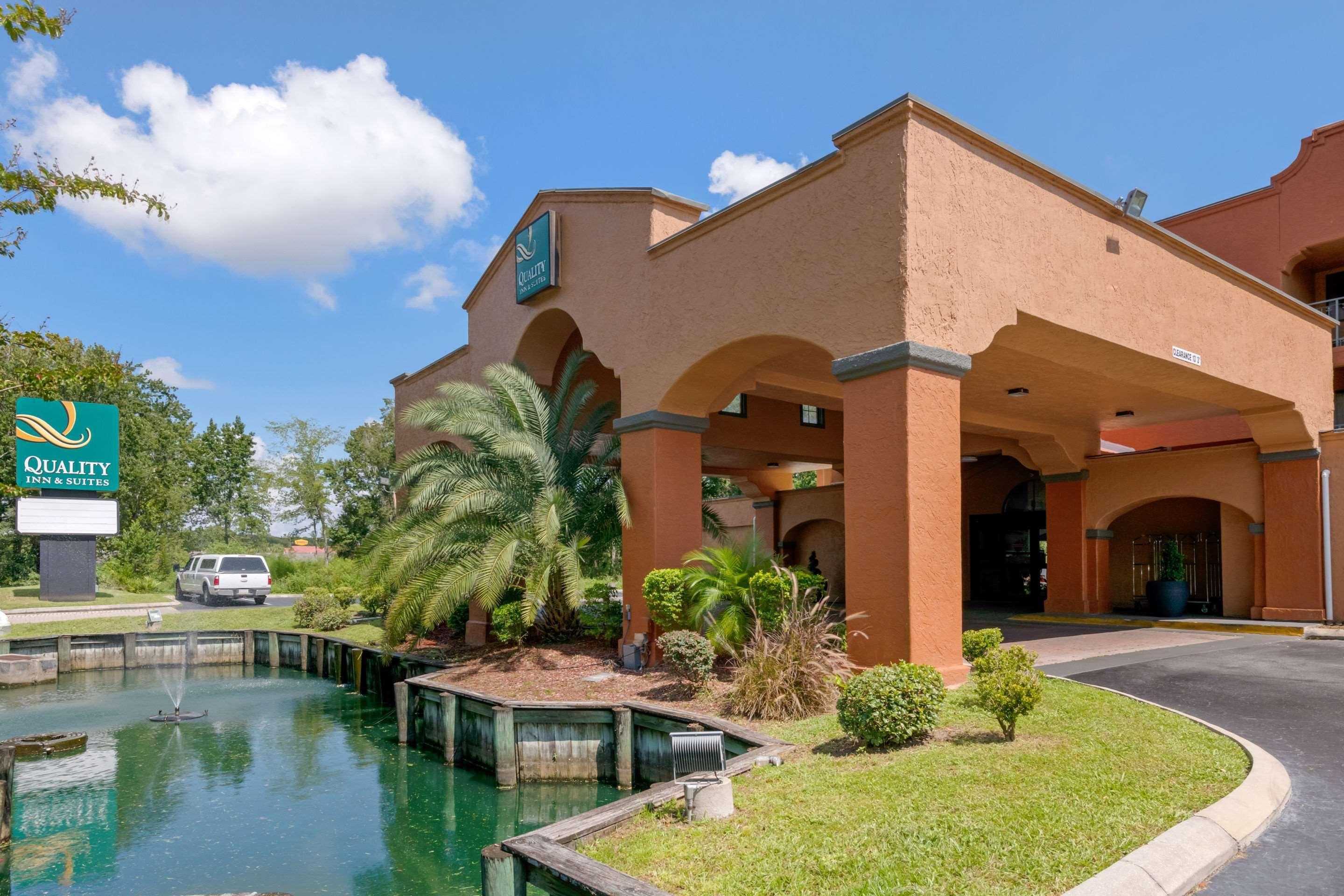 Quality Inn & Suites Jacksonville-Baymeadows Buitenkant foto