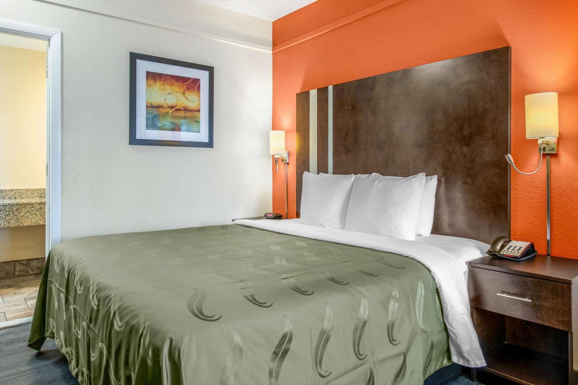 Quality Inn & Suites Jacksonville-Baymeadows Buitenkant foto